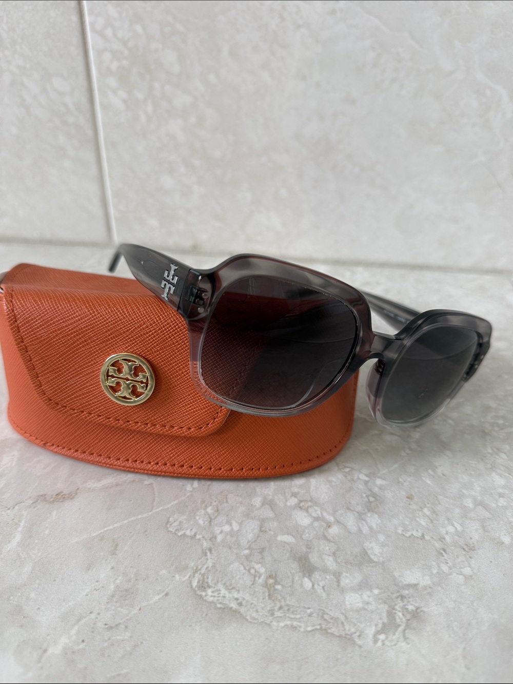 Tory Burch Gray Gradient Sunglasses with Orange Case